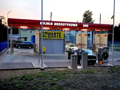 myjnia samochodowa bezdotykowa